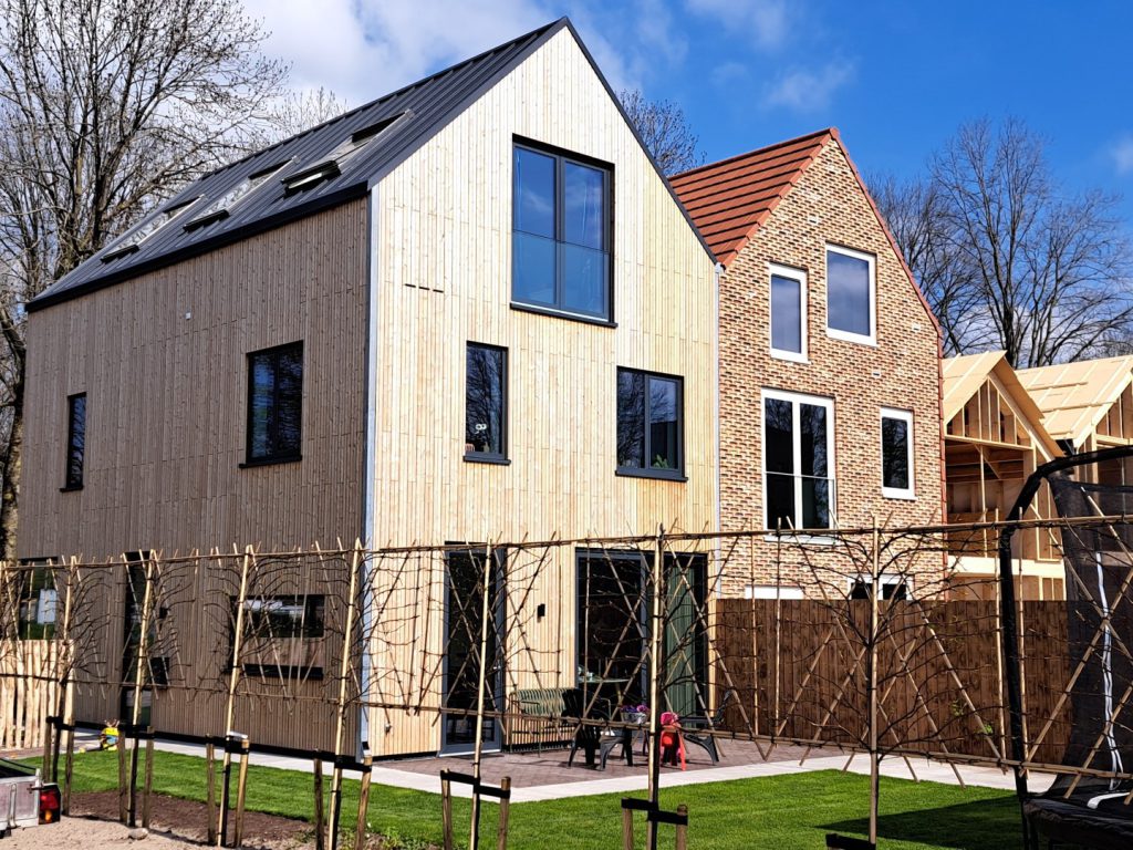 Geschakelde woning op tuinen van zandweerd Deventer